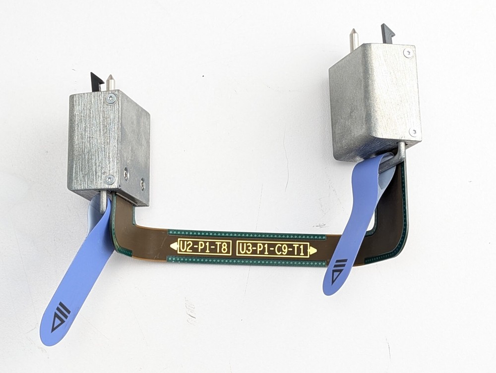 00RR900 / IBM POWER8 SYSTEM CONTROL UNIT TO SYSTEM NODE D1R CLOCK FLEX CABLE NEW