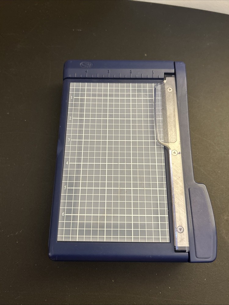 Creative Memories-- Personal Trimmer-Lightly used no box.