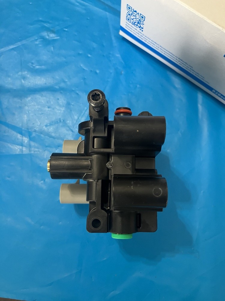 OEM BENDIX SMS-9700 SOLENOID ASSEMBLY - K073062
