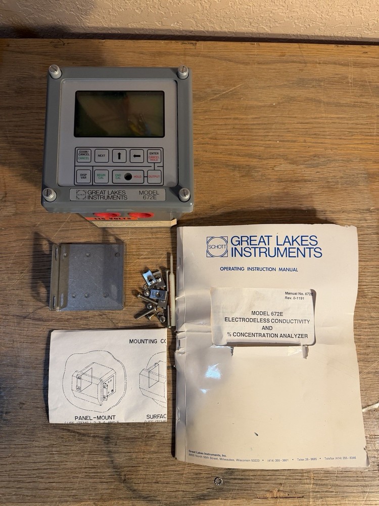 GREAT LAKES INSTRUMENTS CONDUCTIVITY ANALYZER W/ MANUAL 115V  MODEL 672E
