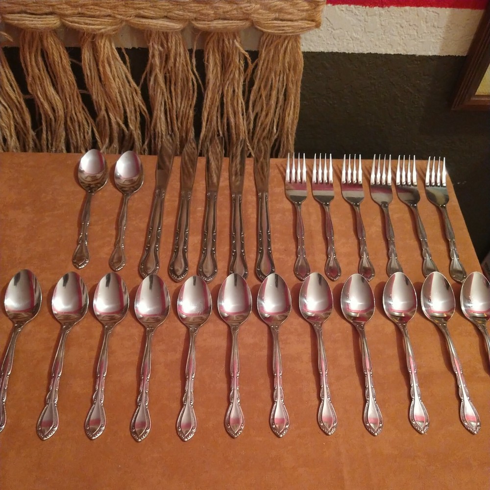 Vtg Rogers Auberge Stainless Japan 26 pc Flatware Set