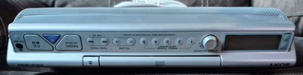 Sony ICF-CD543RM Under Cabinet Kitchen CD Player Radio W/ Some Hardware Tested