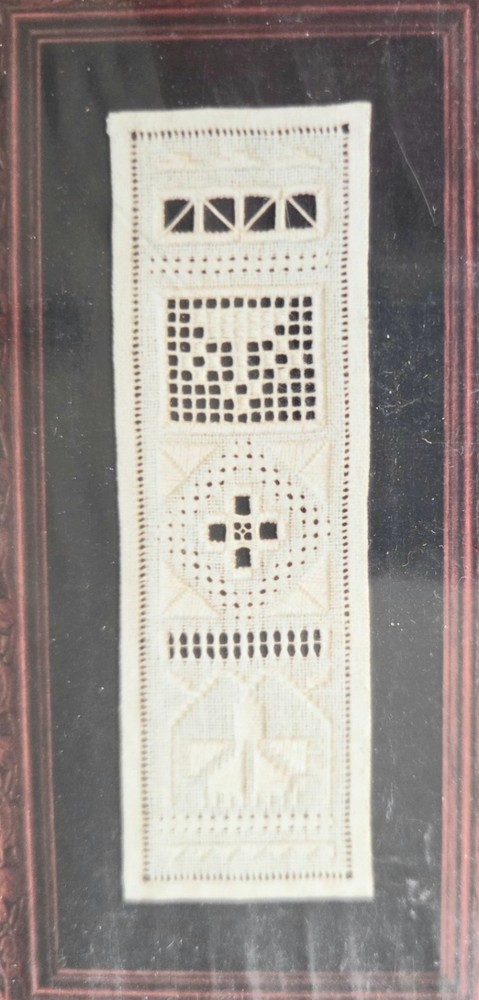 THE NOSTALGIC NEEDLE A WHITEWORK SAMPLING EMBROIDERY PATTERN BOOKLET- NEW