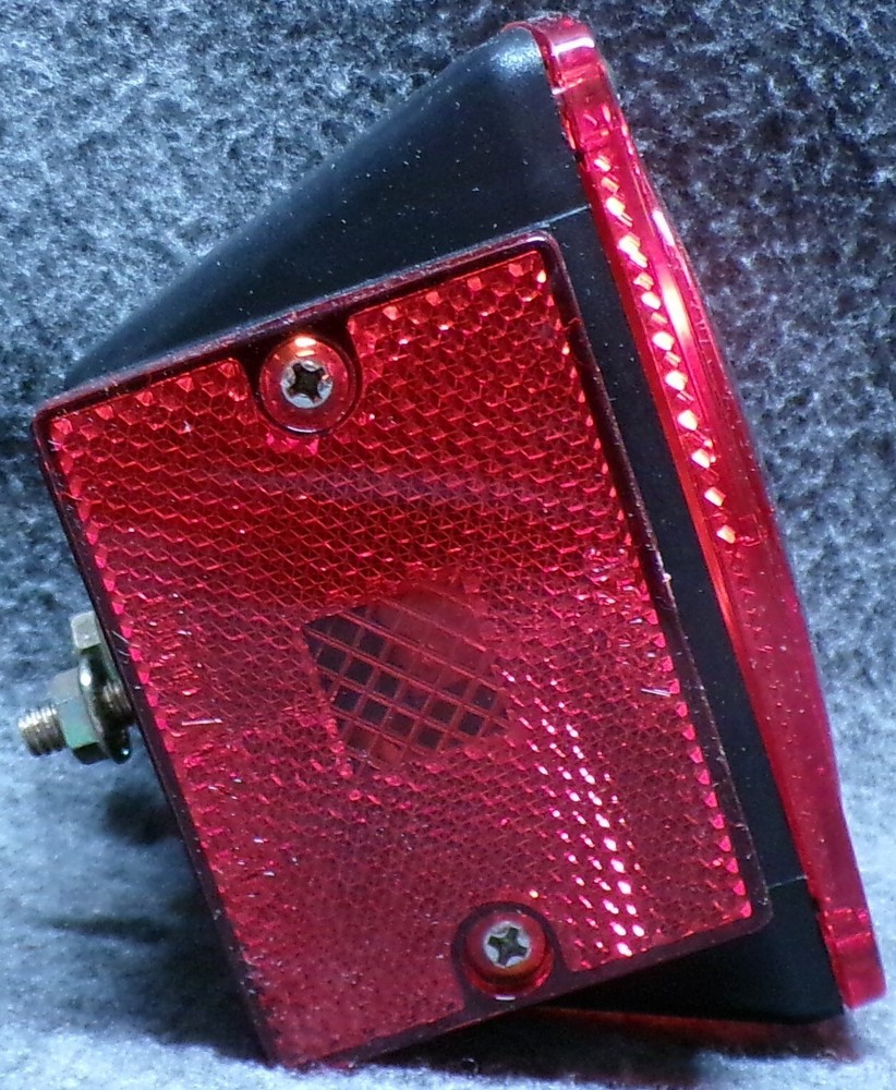 Stop and Turn Assembly J-2024L DOT ASTLP2J96 Tail Light Road Side