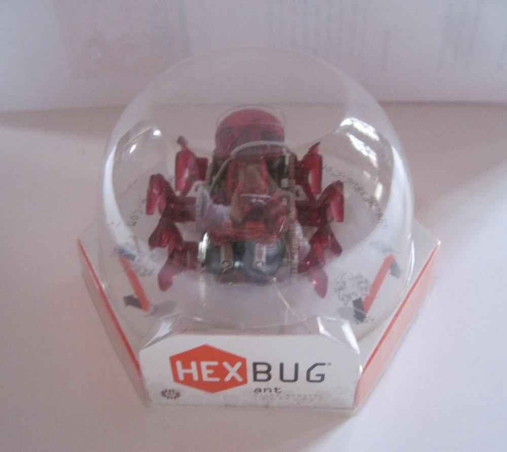Innovation First HEXBUG Fire Ant Micro Robotic Creature Bug 401-1363 Red NIB