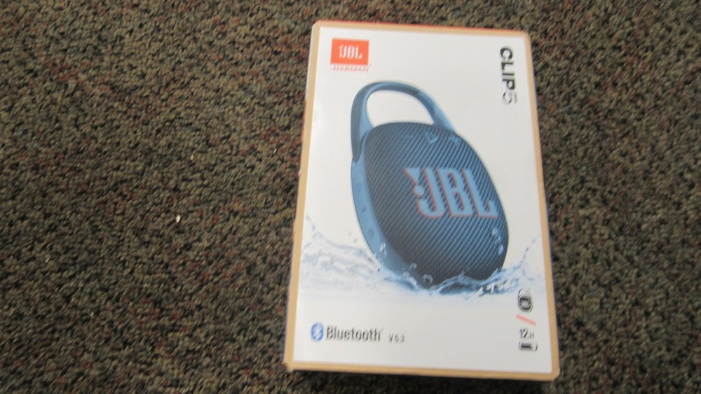 JBL Clip 5 Blue Portable Bluetooth Speaker