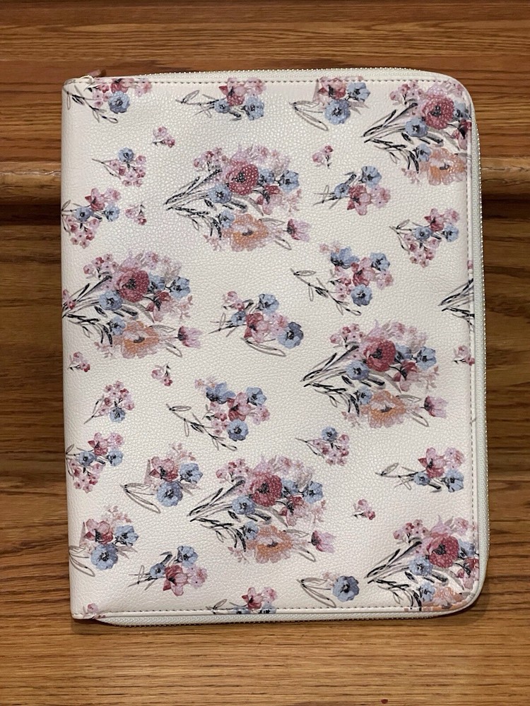 Matilda Jane On The Go Tech Organizer