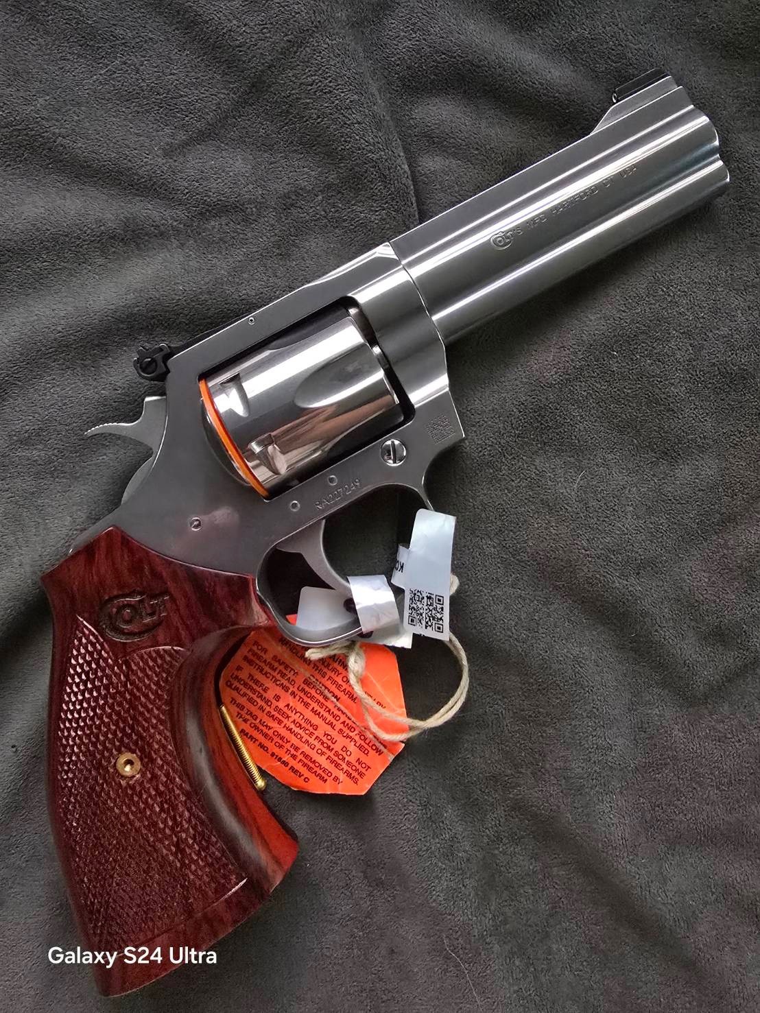 Colt grips fit New Colt King Cobra (2017,2019- present)The New Colt Viper 2024