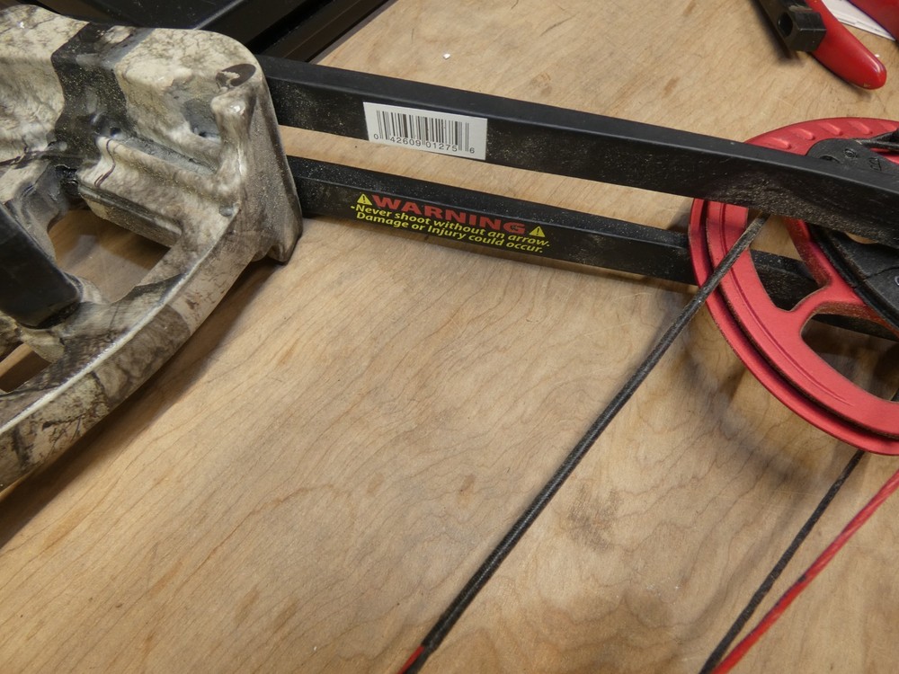 Barnett Archery Hunter XTreme Right Hand Compound Bow Setup Arrows Release +