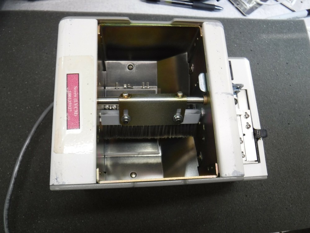 NCS Engineering R-NSB with RNSB30 rail Phoenix Precision Screw Feeder