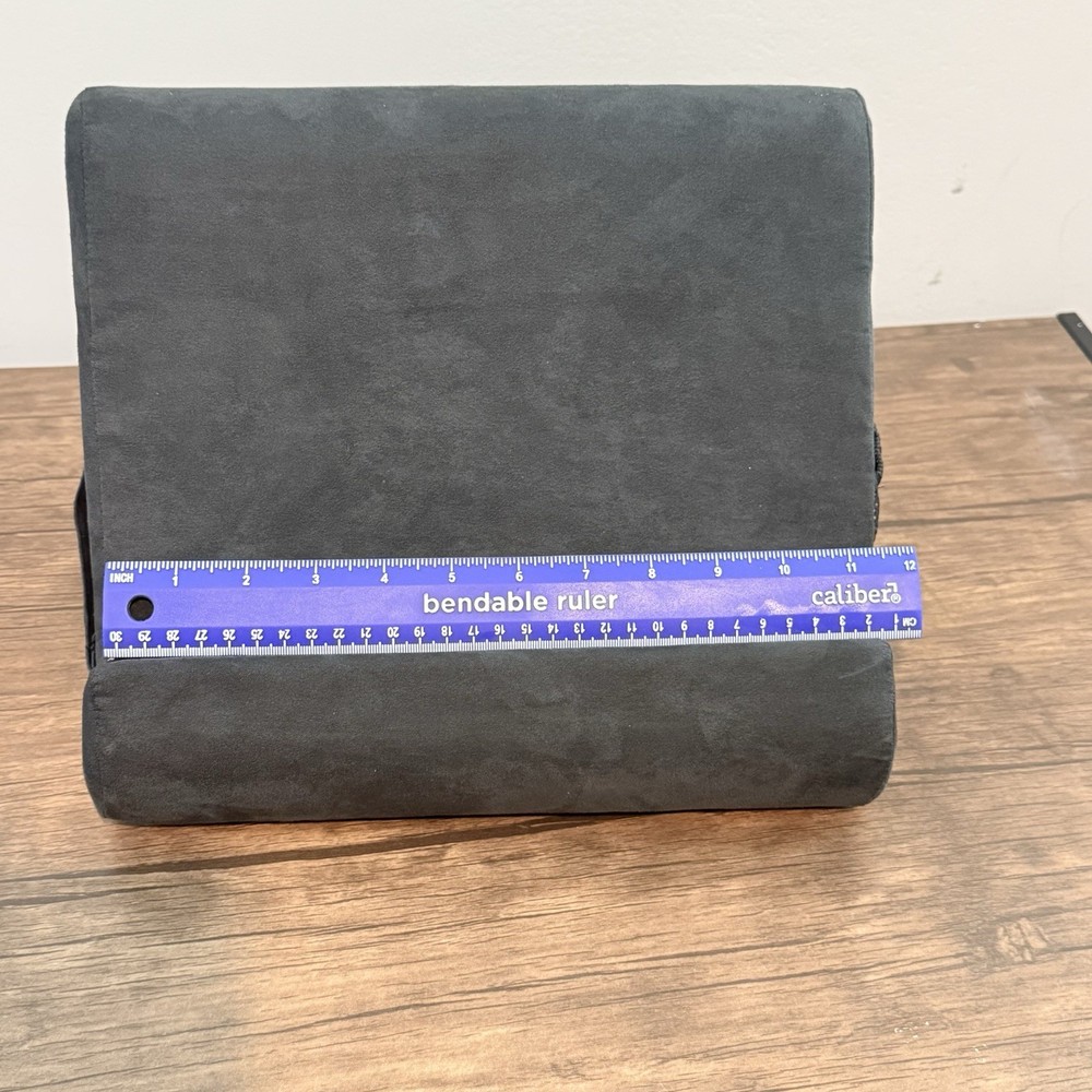 Pillow Pad Tablet Stand