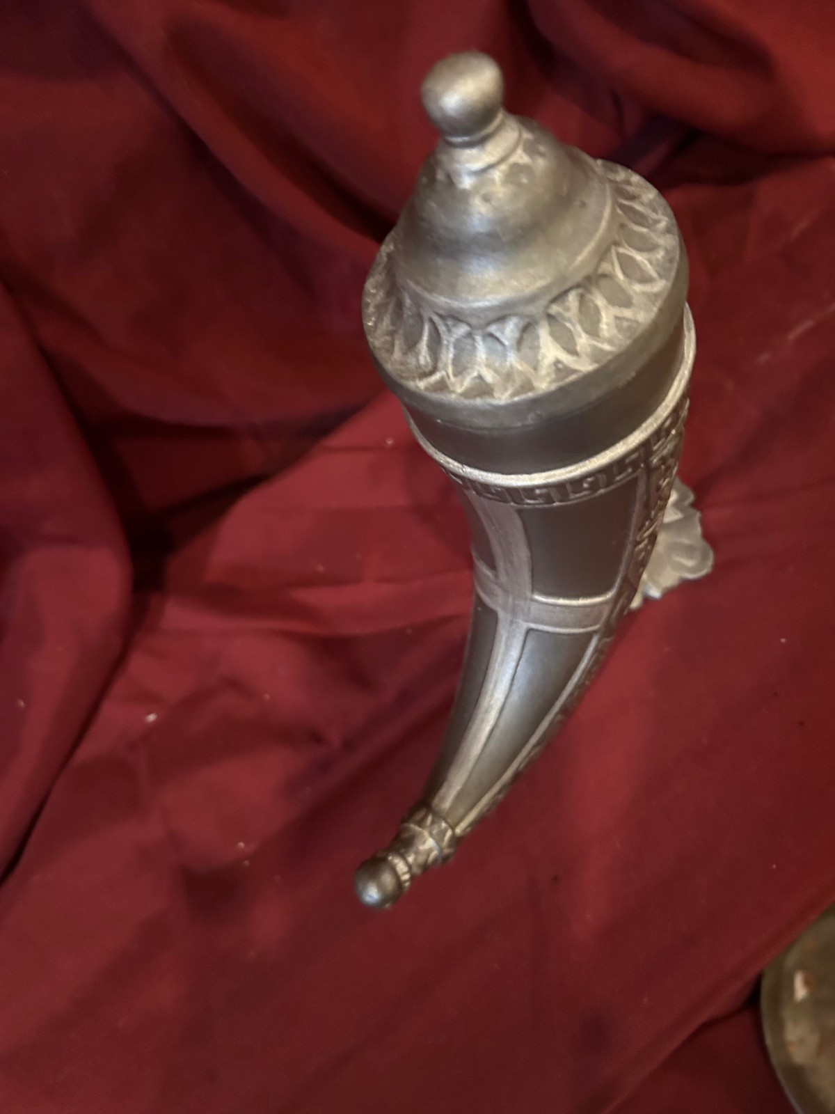Norwegian Viking drinking horn with lid made of pewter 8in height