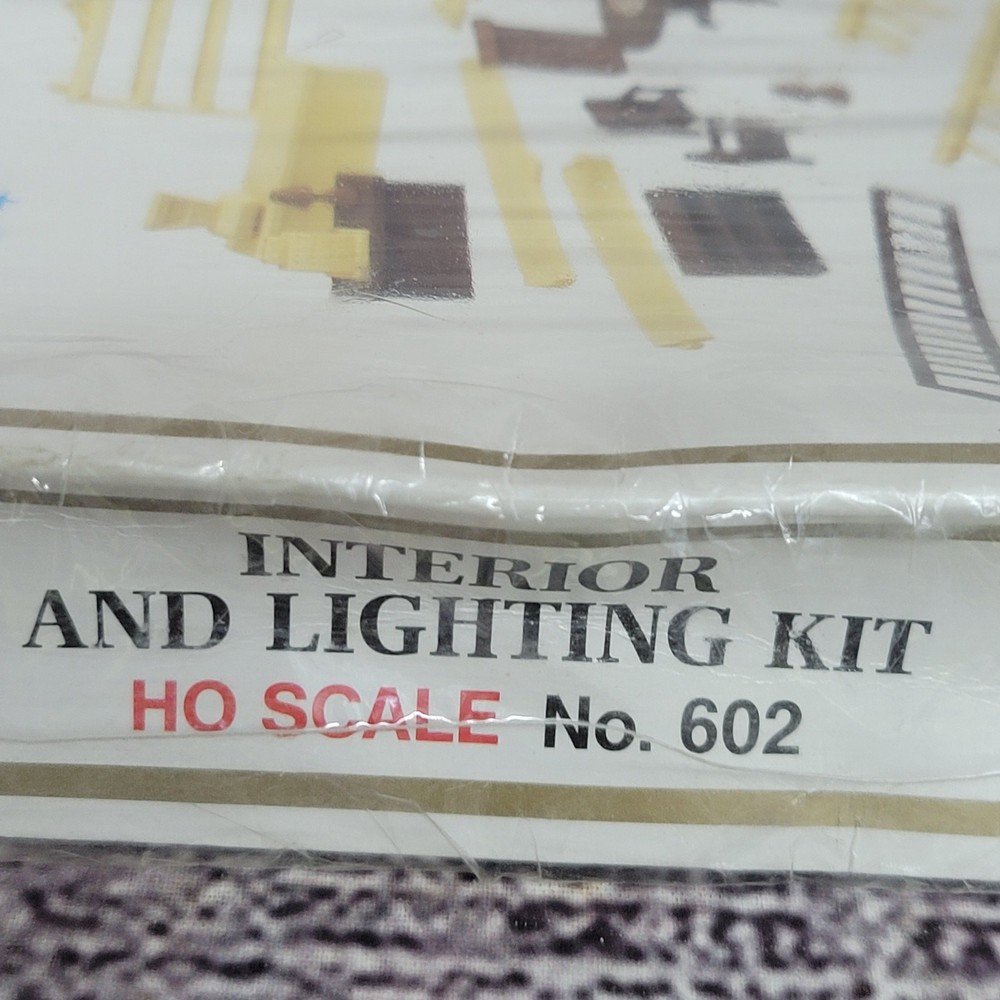 Model power H.O scale Lighting and interior kit model #602 sealed