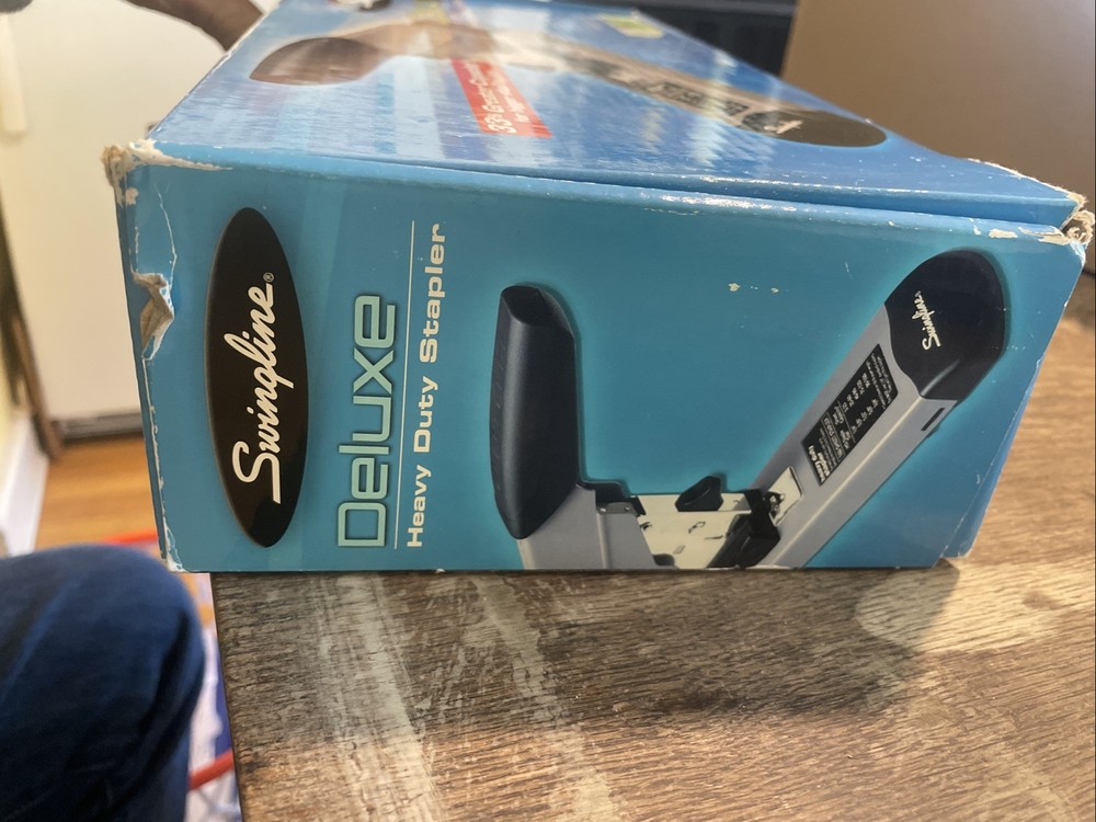 Swingline Heavy Duty Model 39005 160 Sheets High Capacity Stapler Open Box