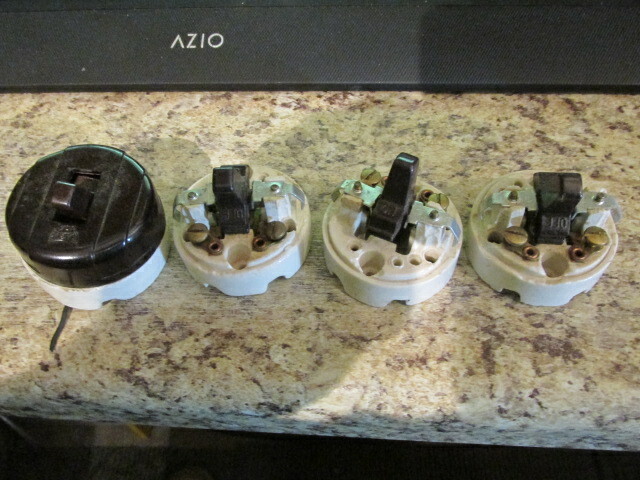 Set of (4)  Eagle Porcelain & Bakelite Toggle Light Switch  OFF / ON