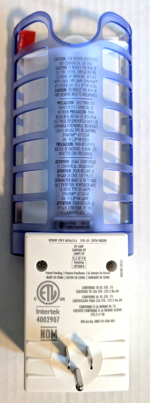 DynaTrap DT3009W-1003P Flylight Insect Trap w/ 2 Glue Cards - New Open Box