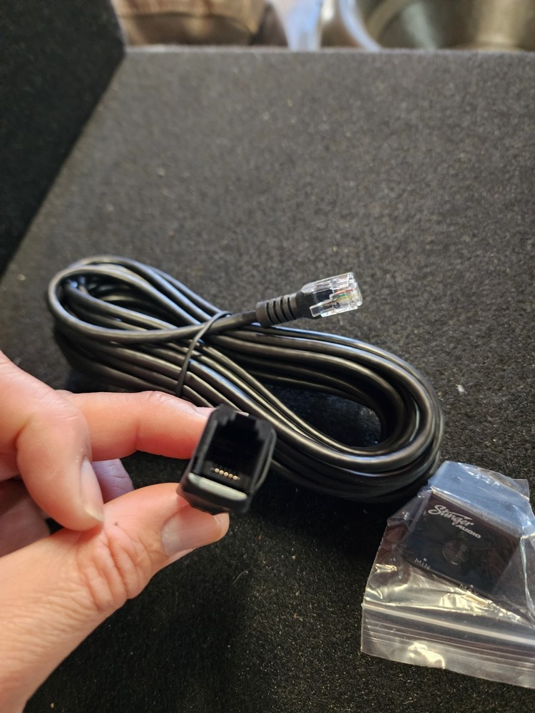 Stinger Audio Dash Mount Remote Control with Cable for Car Audio