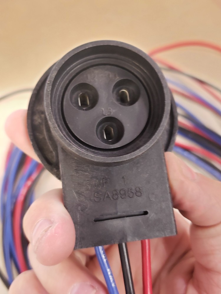 Unbranded Compressor Plug Harness PLU01306 SA8958