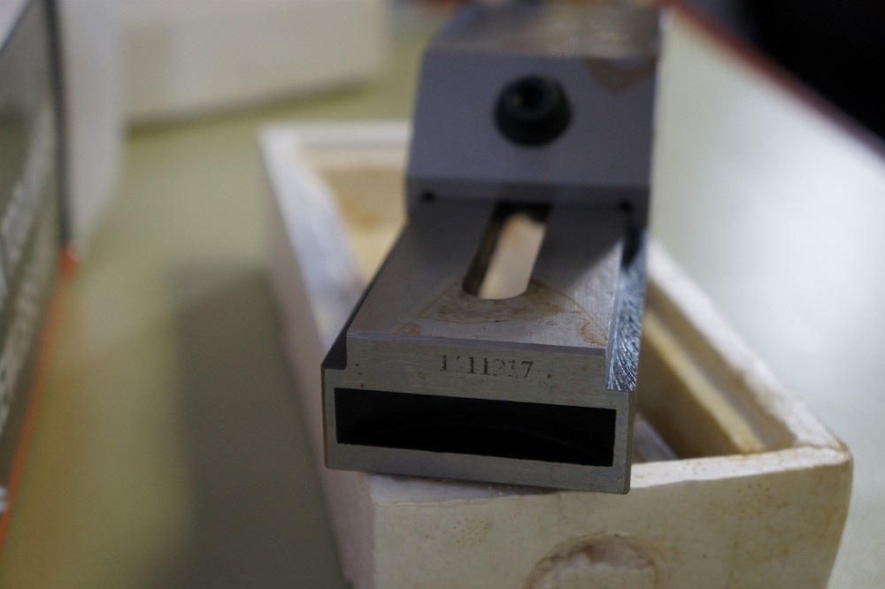 Interstate 70-921-2 Toolmaker's Precision Screwless Vise , 2" Jaw Width , New