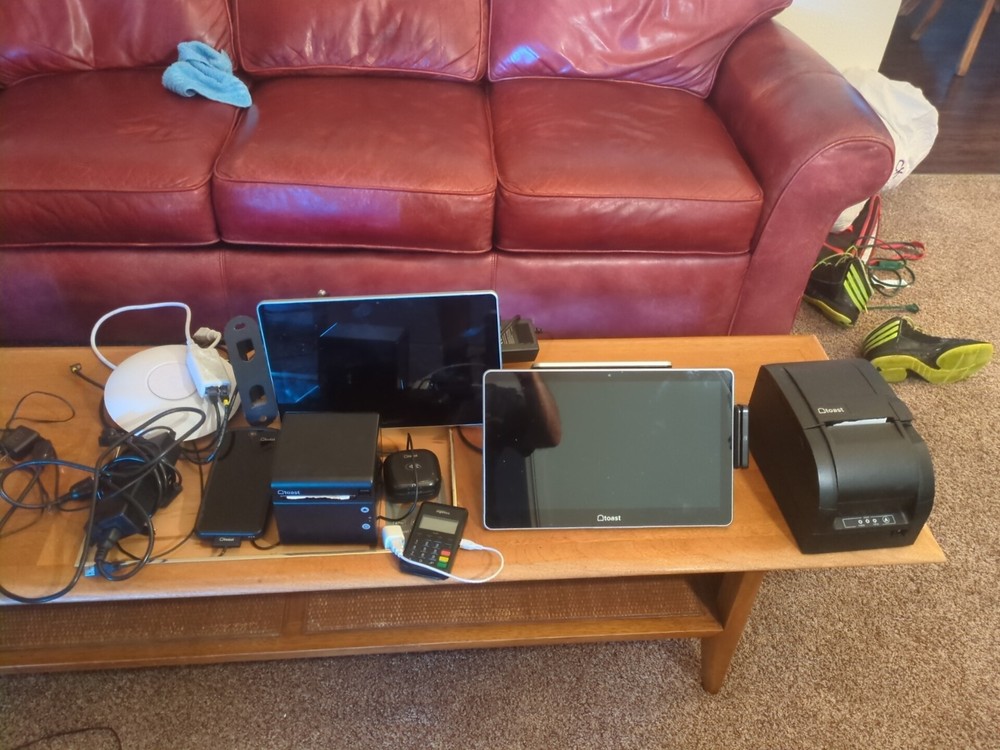 Toast POS System  with Guest Display, 2 Printers,  Card Reader, Hand-held