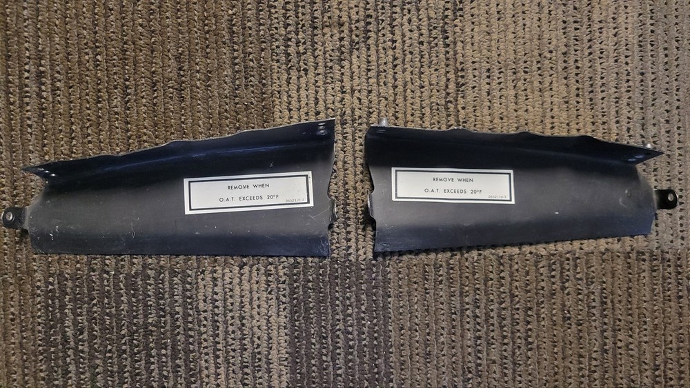 Cessna Winterization Baffle & Placards (L & R) 0552110-3