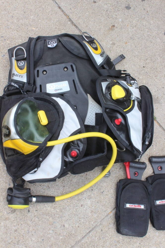 MARES H.U.B. SCUBA DIVING GEAR SIZE SMALL
