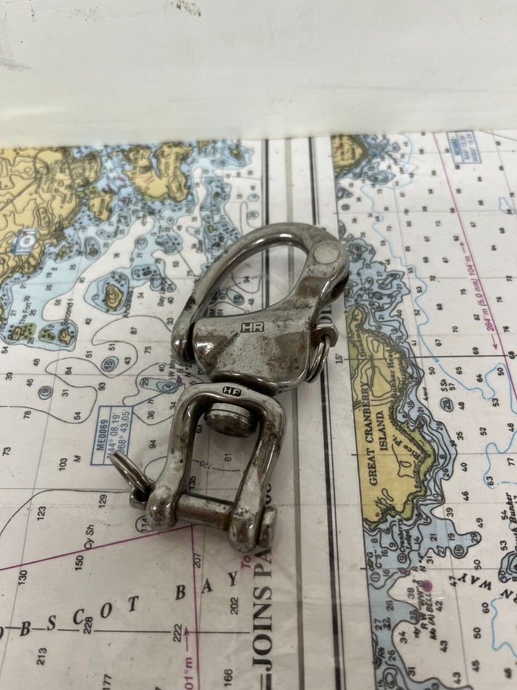Winchard HR Snap Shackle w/ Headboard 4" Length