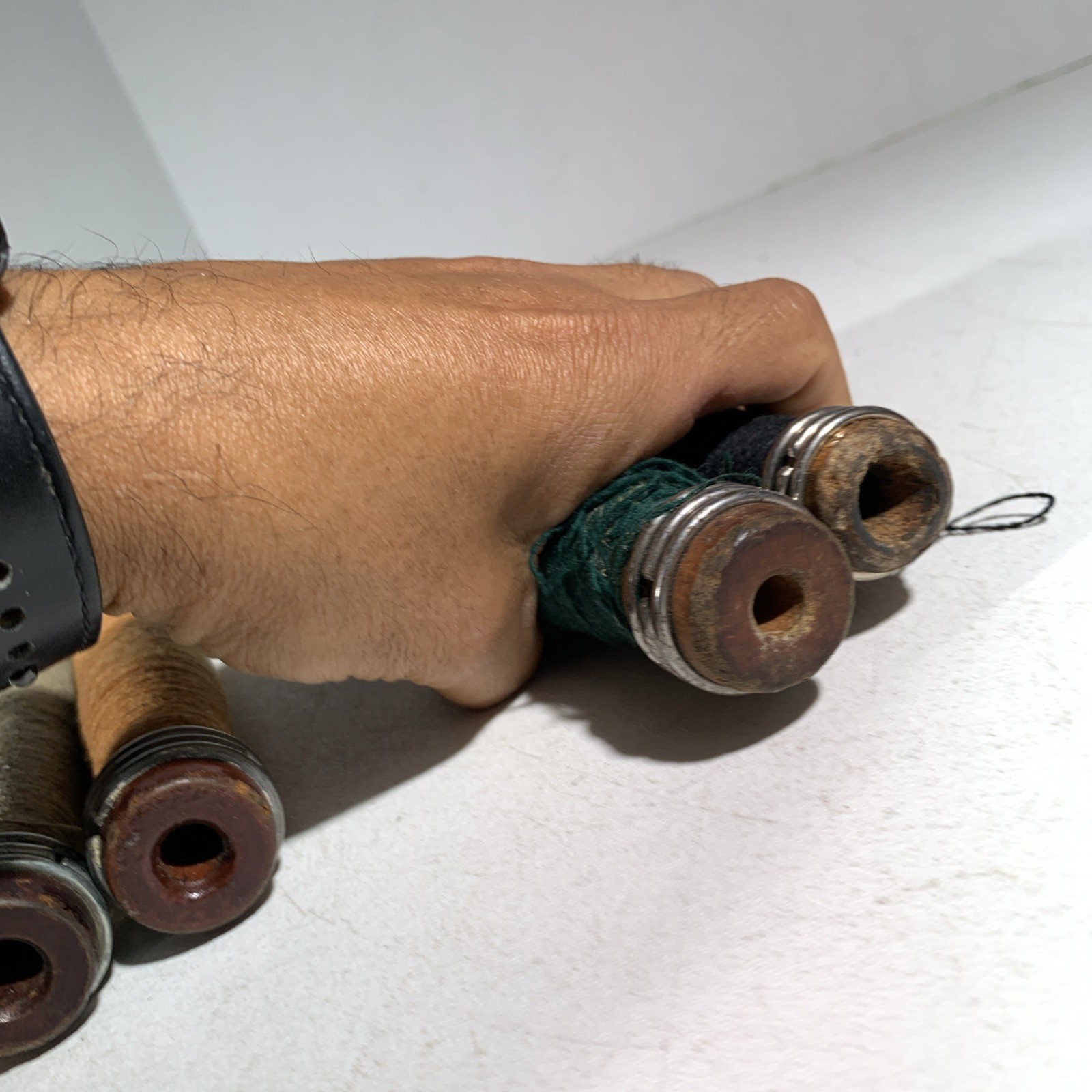 Lot Of 4 Antique Wooden Textile Spindle Bobbins Spools with Thread 7.75”-10”