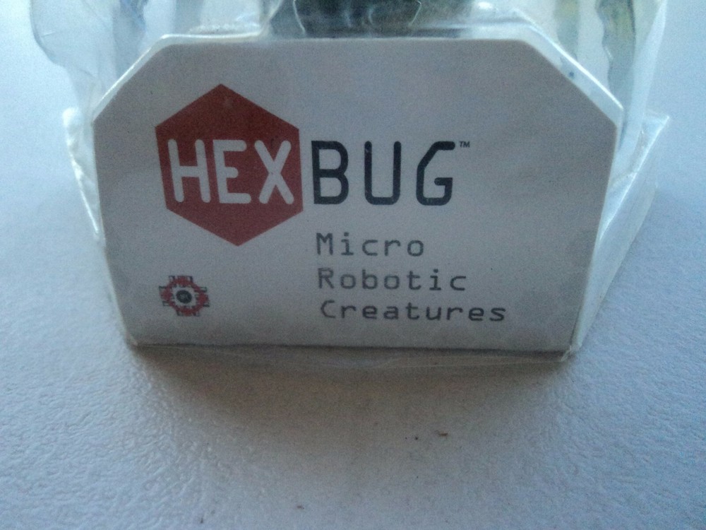 New Hexbug-Worm Micro Robotic Creatures 60-405 With Remote NIP