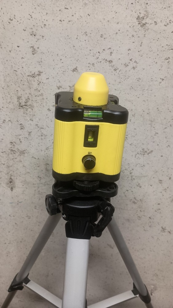 Power Master Rotary Laser Level With Tripod And Carrying Case