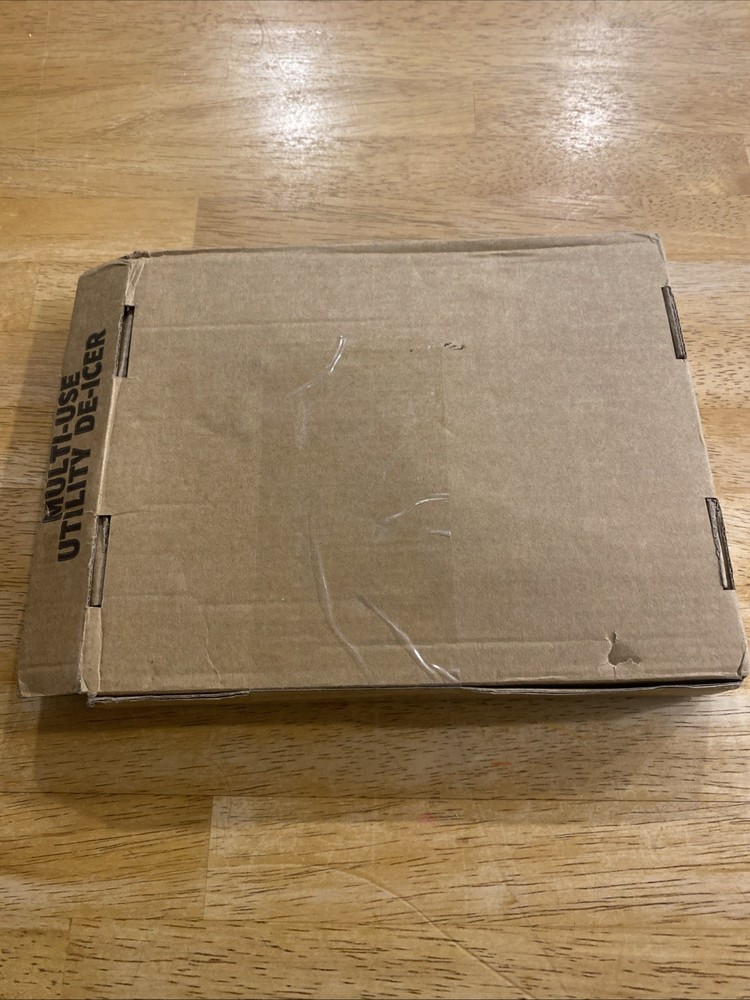 Multi Use Utility De-Icer New Open Box