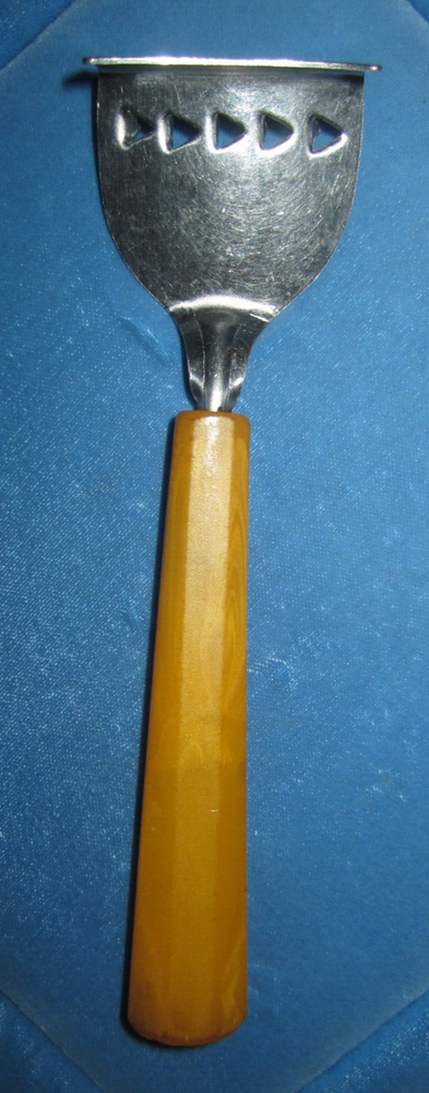 Vtg butterscotch Bakelite handled citrus zester bar tool