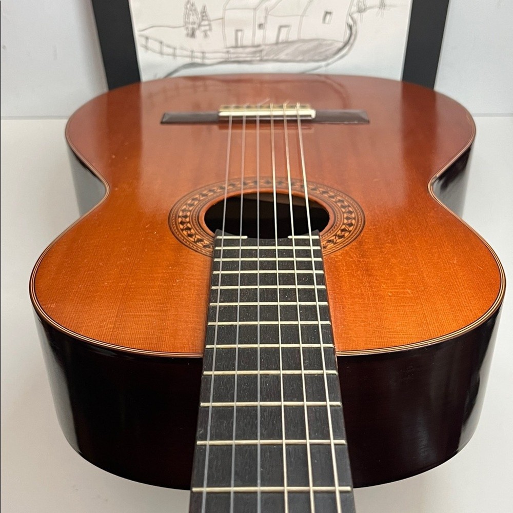 Escudero C-400 Nylon String Classical Guitar