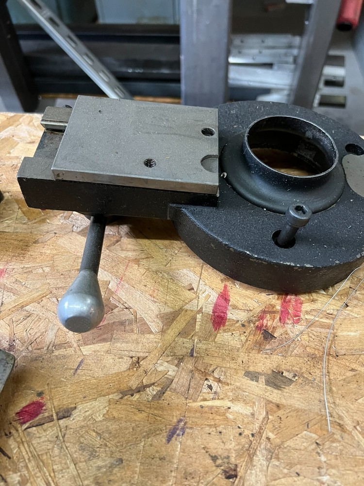 Lathe cut off attachment