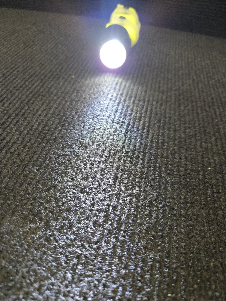 Underwater Kinetics Mini Q40 Flashlight