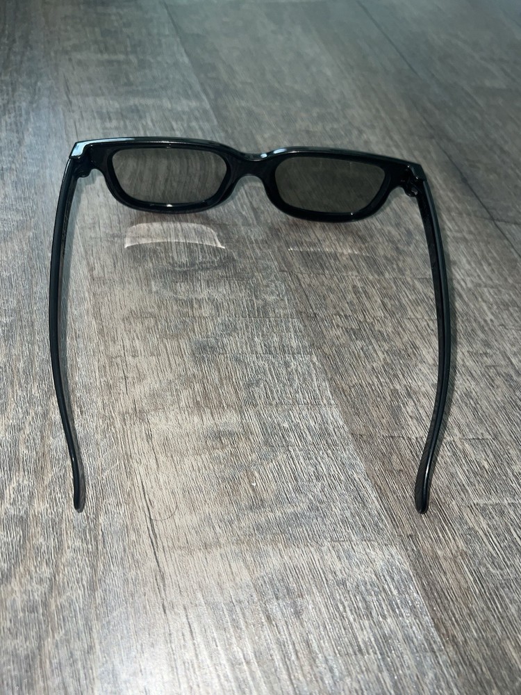 RealD 3D Black Rectangular Plastic Frame Glasses – Theatrical Use, Reusable