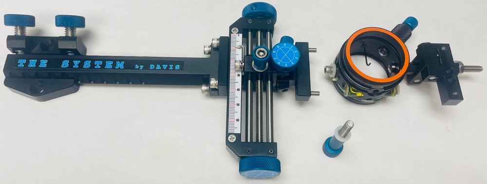 4" DAVIS ARCHERY SIGHT-Black/Light blue knobs.