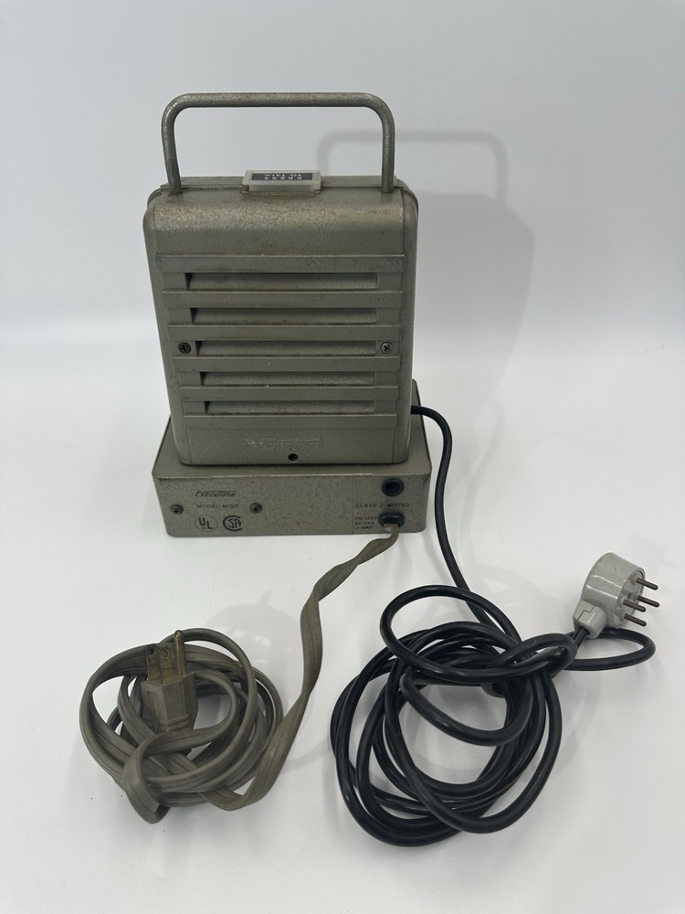 Vintage Executone Model M192 Office Intercom Speakers Bell System UNTESTED