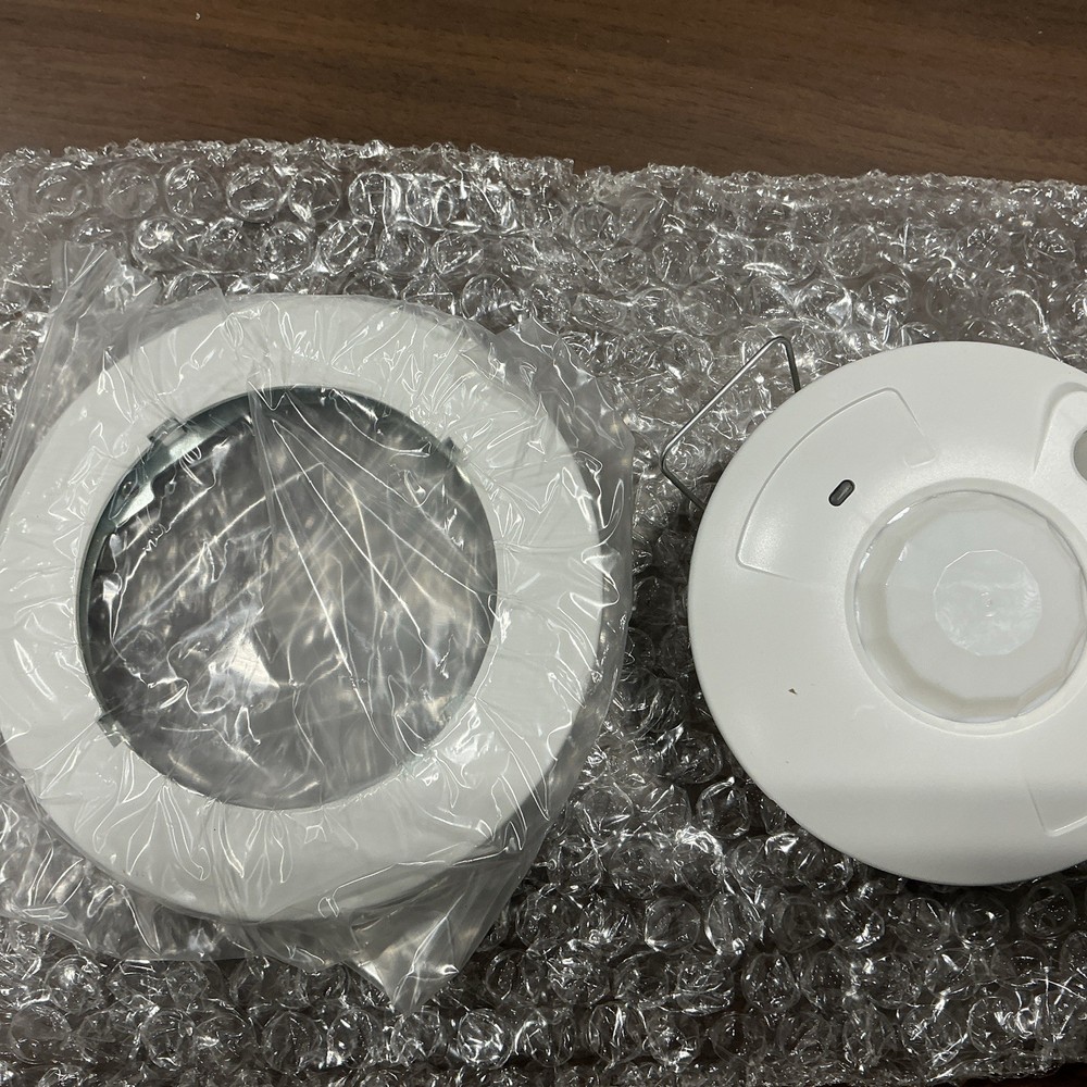 Cooper OCS-C-P06 Occ Ceiling Sensor 600sqft Coverage