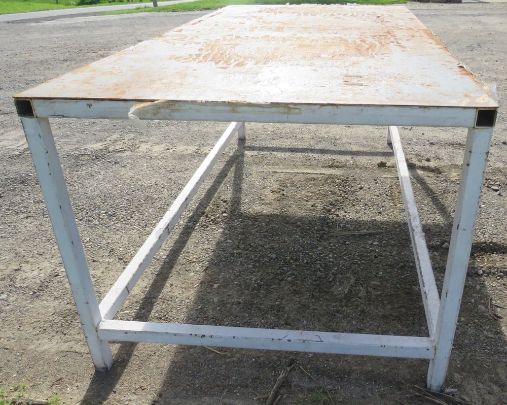 all metal workbench / welding table - large size - many uses