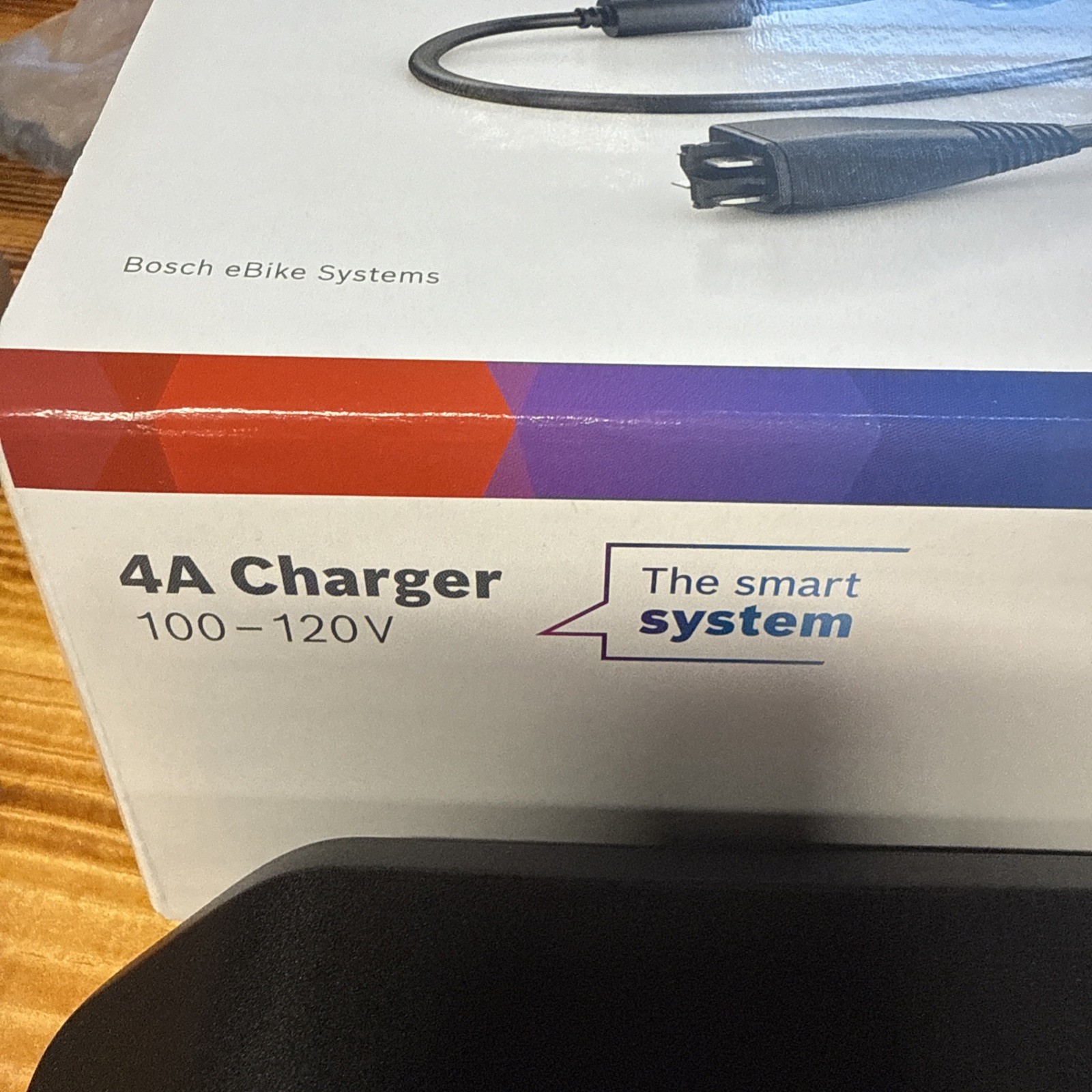 Bosch 4A 100-120v Smart System Charger Read Description (nw)