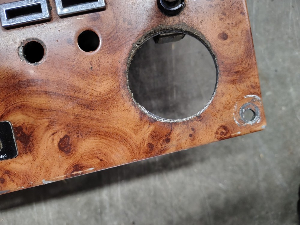 1987-2000 PETERBILT 379 17-04042M004 PANEL-CONTROL AMERICAN CLASS