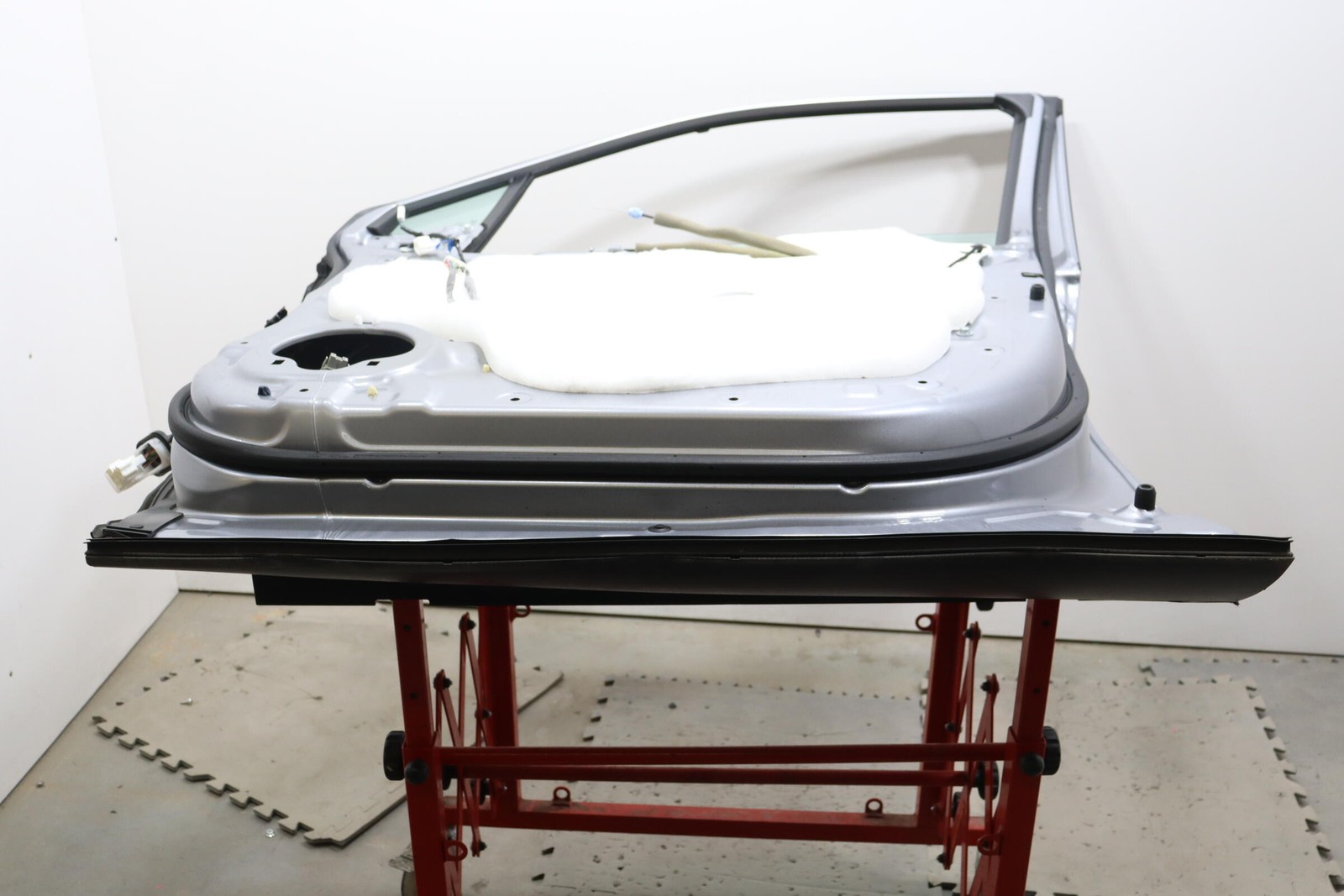 2016-2022 HONDA PILOT FRONT RIGHT PASSENGER SIDE DOOR ASSEMBLY OEM SILVER_NH830M