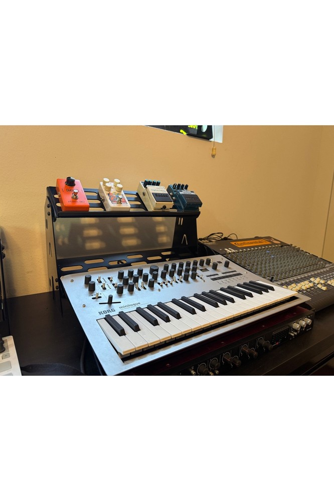 PFX Desktop Pedal Rack