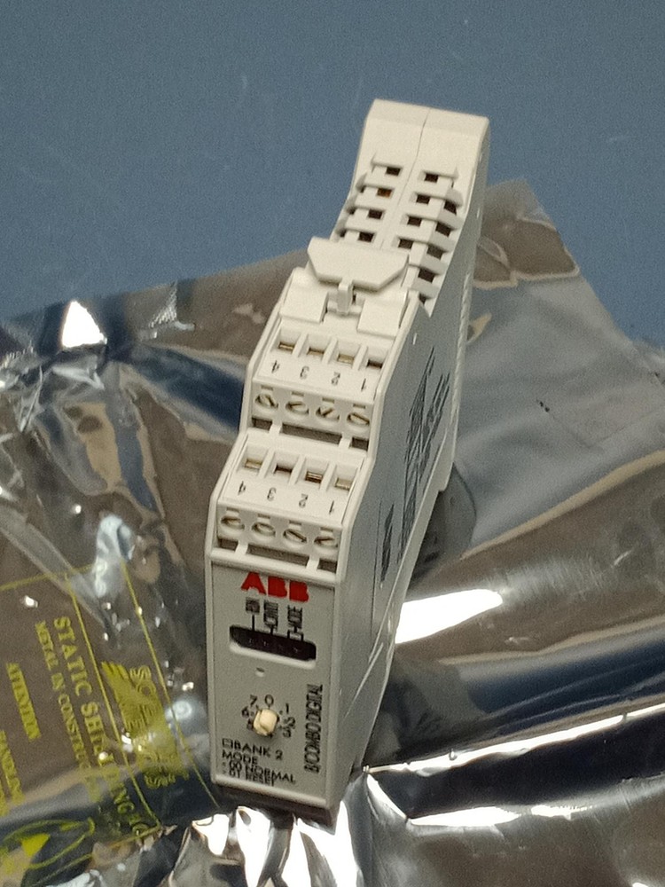 ABB 2100543-014 TFIO 8 Combo Digital Module Configurable 8-Point Digital I/O
