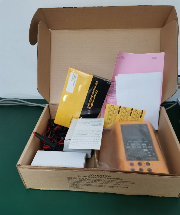 Fluke 741B DPC Documenting Process Calibrator NEW #L