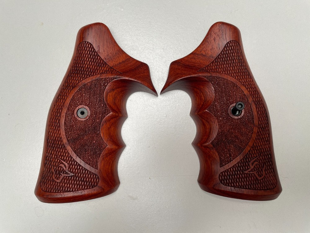 New Wood Decorative Target Grips Compatible with Taurus Medium/Large Square
