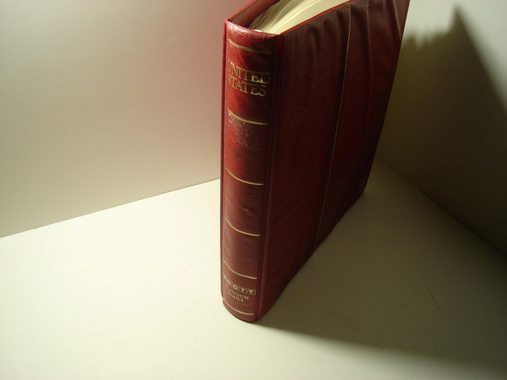 Scott Platinum Hingeless Hingless Empty 13-Ring Red Album with protectors