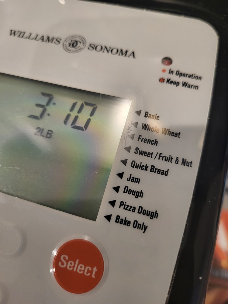 Williams-Sonoma Automatic Bread Maker~WS0401~For Charity