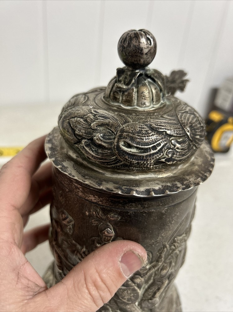 BEAUTIFUL SOLID SILVER REPOUSSE TANKARD, Battle Scene, English?, Very Old